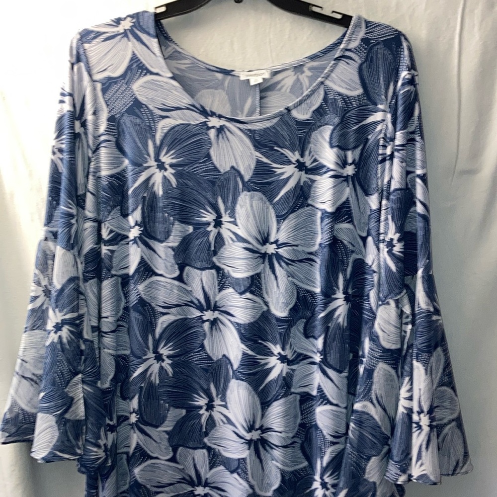 Westport flared sleeve floral dress